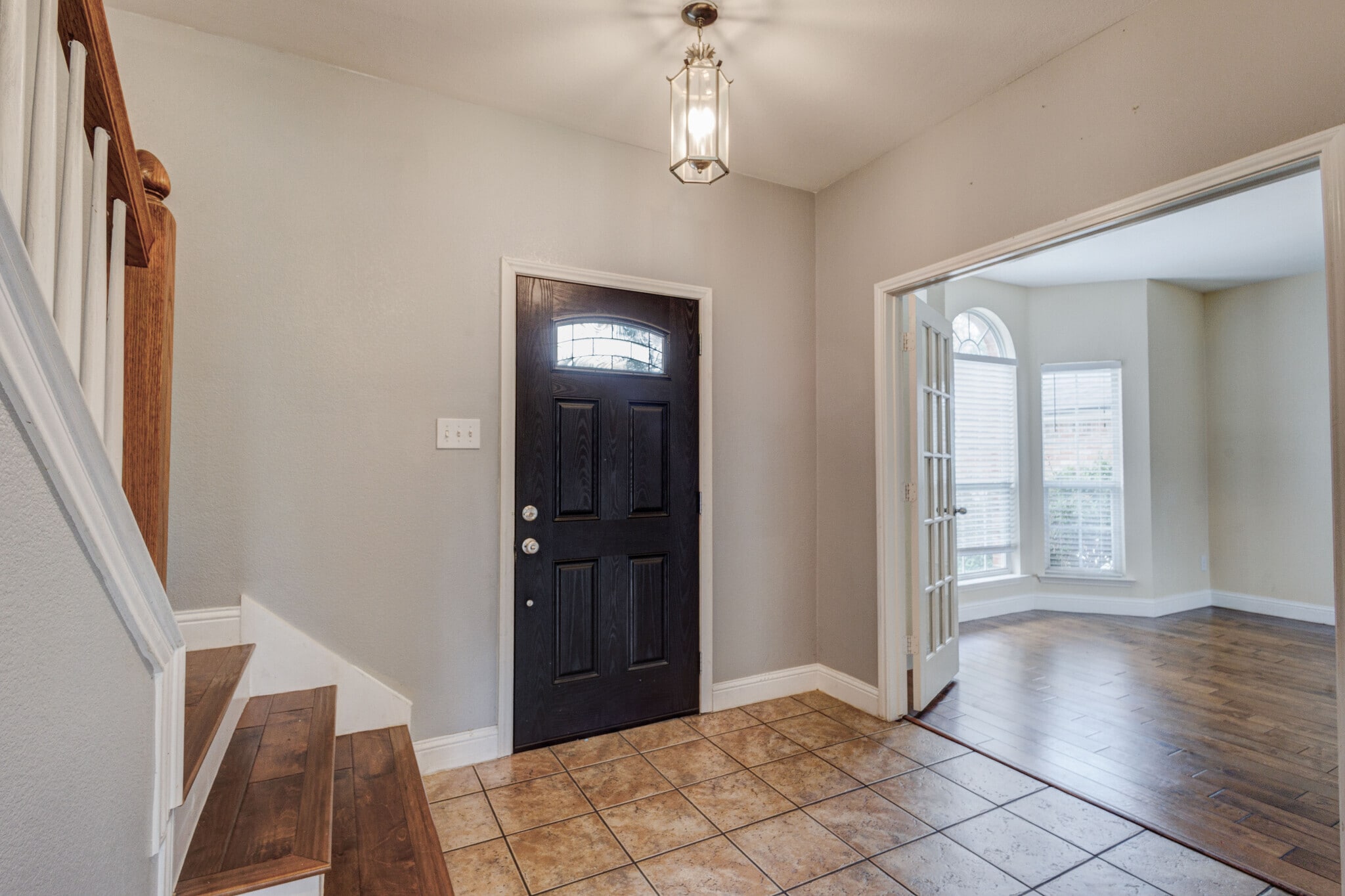 Building Photo - 6107 Lakecrest Dr