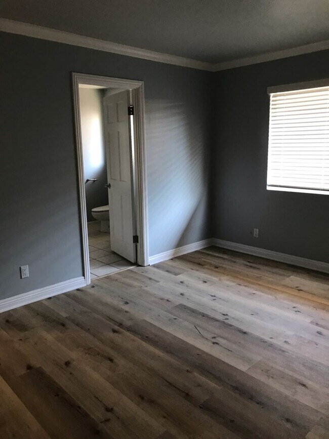 Building Photo - Comming SOON !! Beautiful 3 Bed 2 Bath Hom...