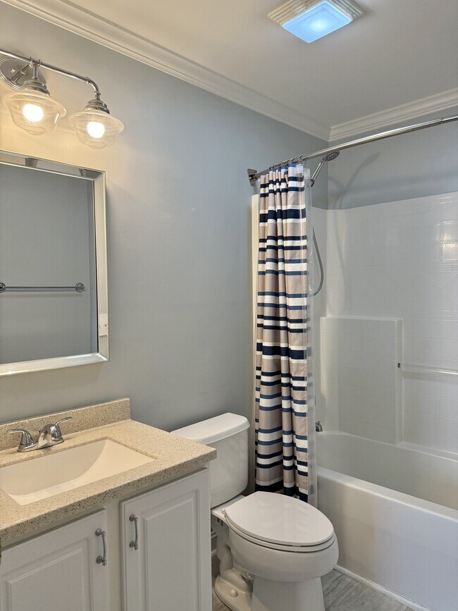 Building Photo - 3721 Stillwood Dr