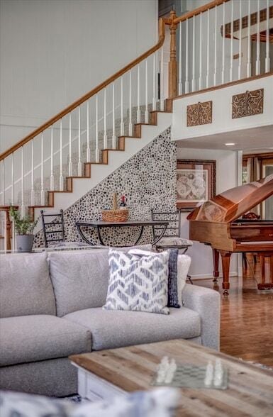 Building Photo - 22 Winged Foot Dr