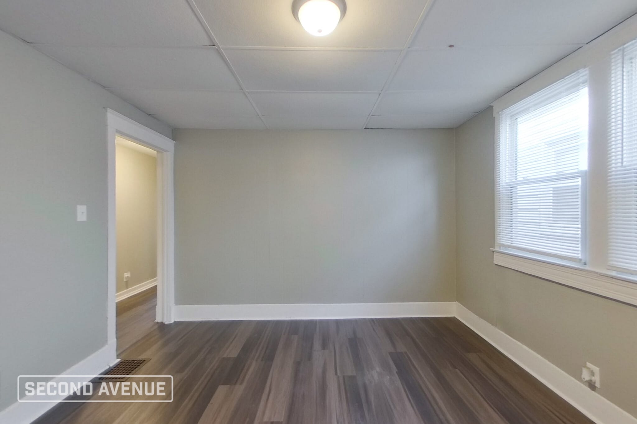 Building Photo - 2114 Greenwood Ave