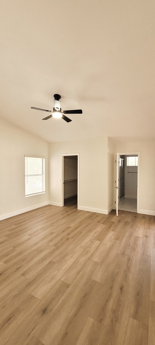 Building Photo - 2980 N 152nd Ln