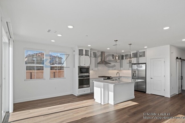 Building Photo - 426 Gold Coast Rd