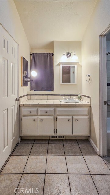 Building Photo - 4900 E Chapman Ave