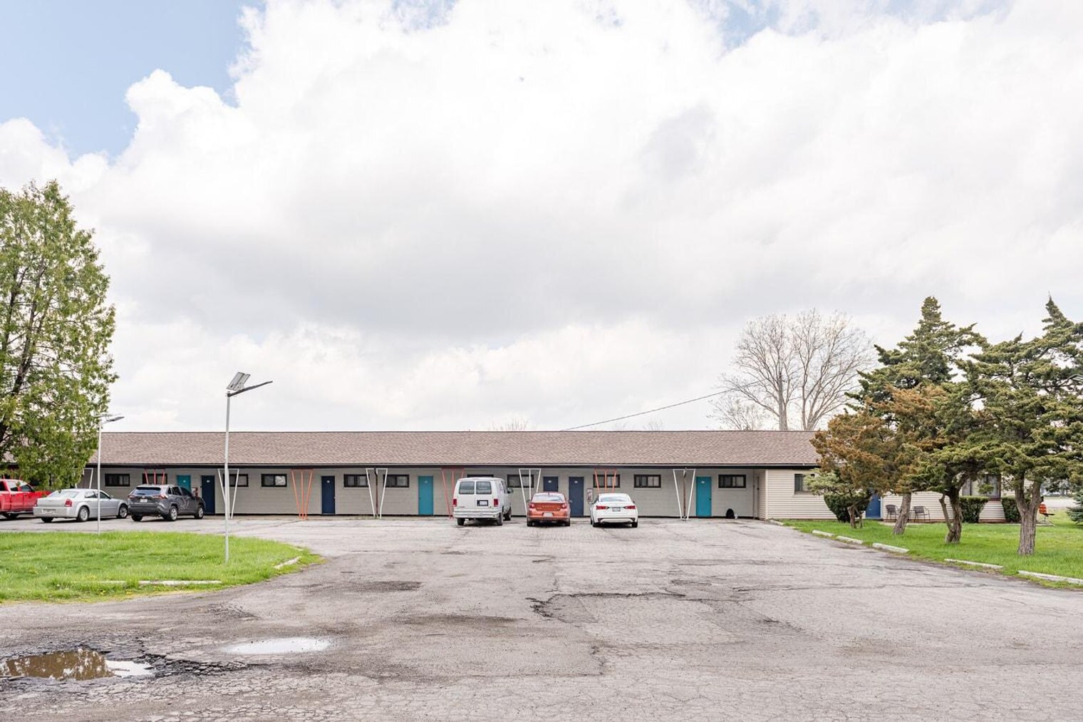 Building Photo - 18732 Dix Toledo Rd