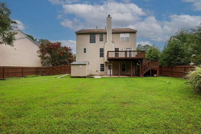 Building Photo - 2895 Haynes Club Cir SW