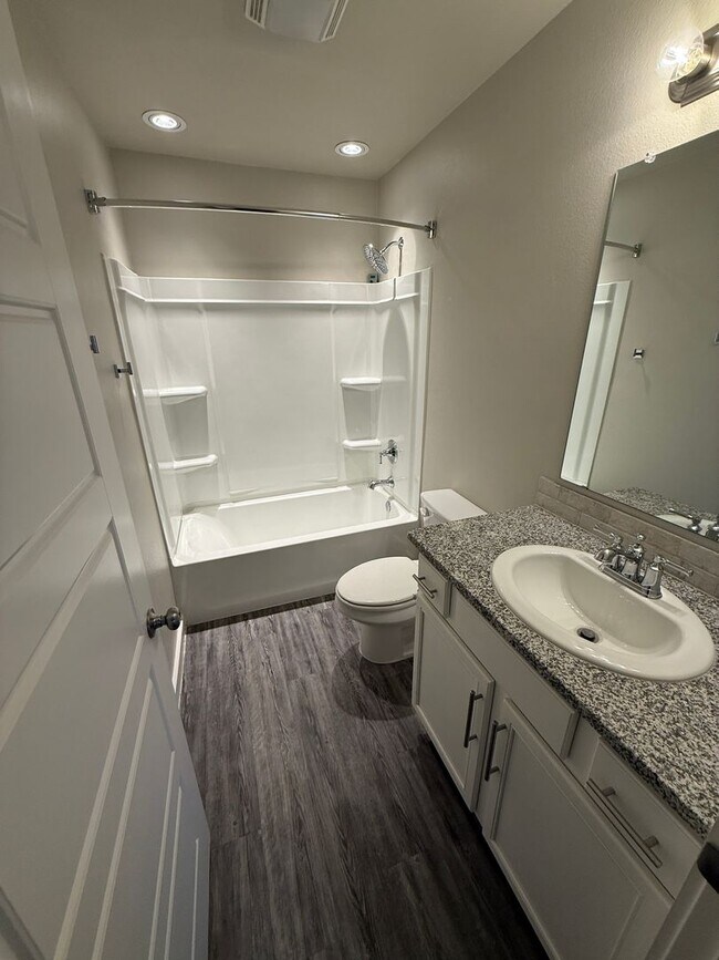 Building Photo - Available NOW! 3/2/2 in Friendship ISD