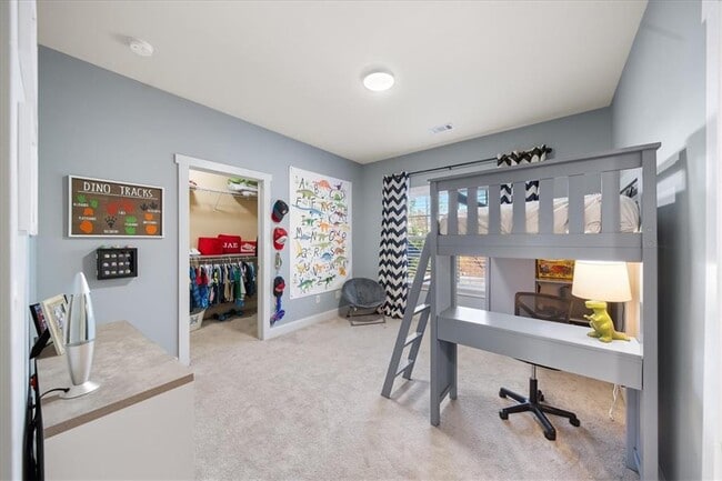 Building Photo - 925 Upper Hembree Rd