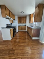 Building Photo - 4420 W 169th St