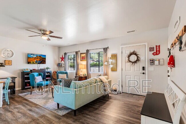 Building Photo - 5750 E Jeremy Ln