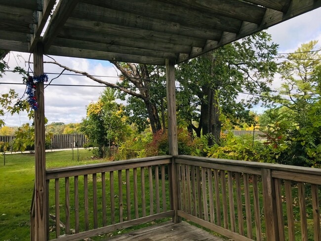 Building Photo - HOUSE CLOSE TO EVRYTHING YOU NEED.THIS HOME IS A MUST SEE!!!