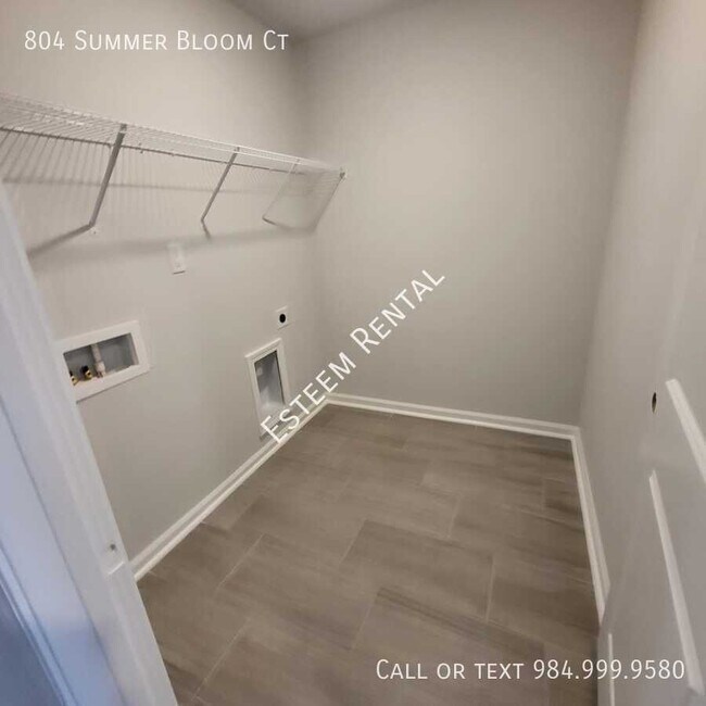 Building Photo - 804 Summer Bloom Ct
