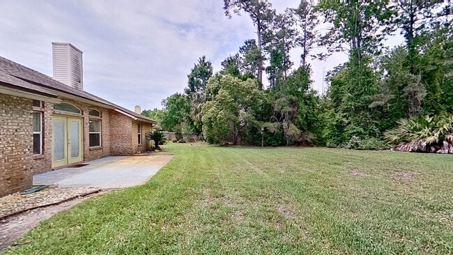 Building Photo - Welcome home - Charming 3 Bedroom in Hatton Chase!