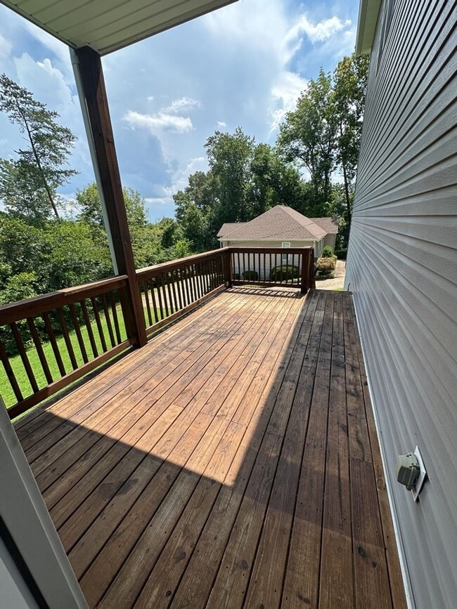 Building Photo - 6228 Pine Marr Dr