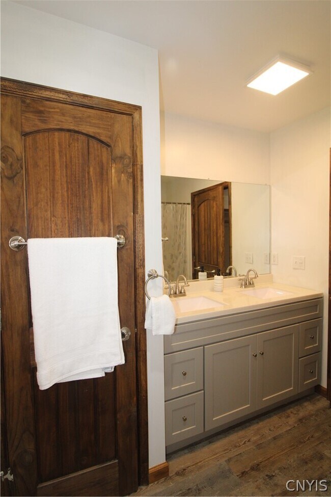 Building Photo - 1601 Lighthouse Hill Rd