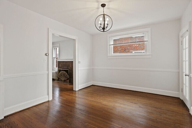Building Photo - Stunning 3BR/2.5BA Home in Brookland – Available Now!