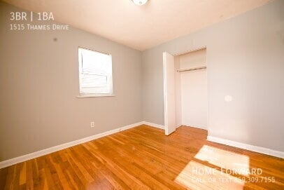 Building Photo - 1515 Thames Dr