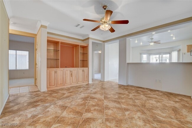 Building Photo - 576 Carmel Mesa Dr