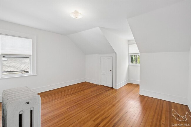 Building Photo - 208 Wheatley Rd