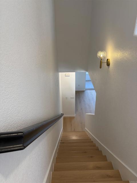 Building Photo - 815 Harbor Cliff Way