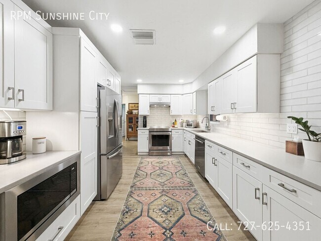 Building Photo - 4970 98th Way N
