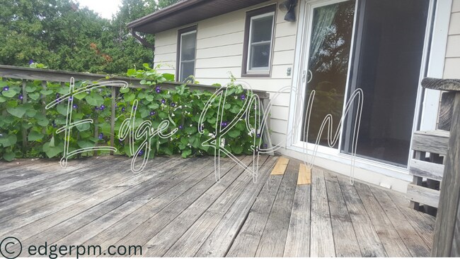 Building Photo - 2624 W 3rd St