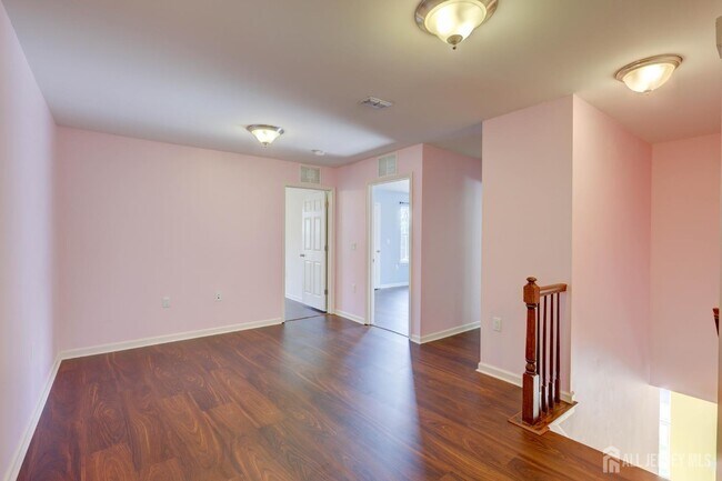 Building Photo - 101 Pearce Ln