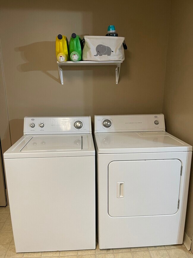 Washer/Dryer - 391 Protzman St
