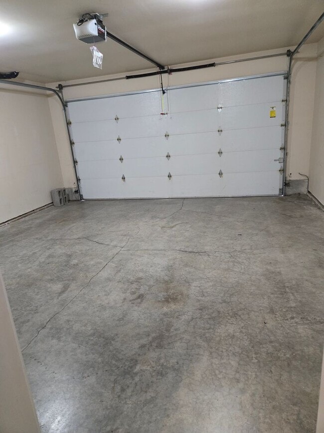 Building Photo - Excellent Condition & plenty of storage! Three levels + Attic Storage