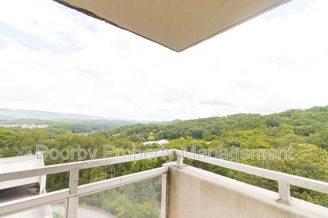 Building Photo - 1131 Stringers Ridge Rd