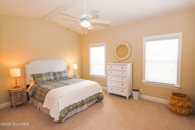 Building Photo - 905 Mariners Cir