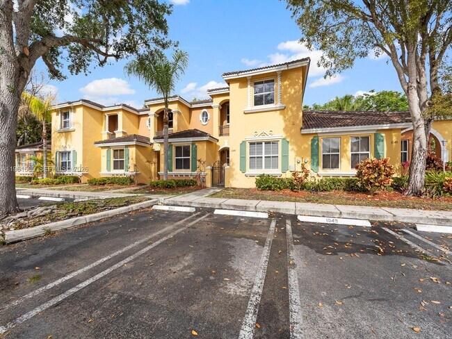 Building Photo - 1049 NE 42nd Pl