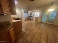 Building Photo - 1650 Waldman Ave