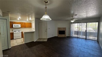 Building Photo - 5044 S Rainbow Blvd