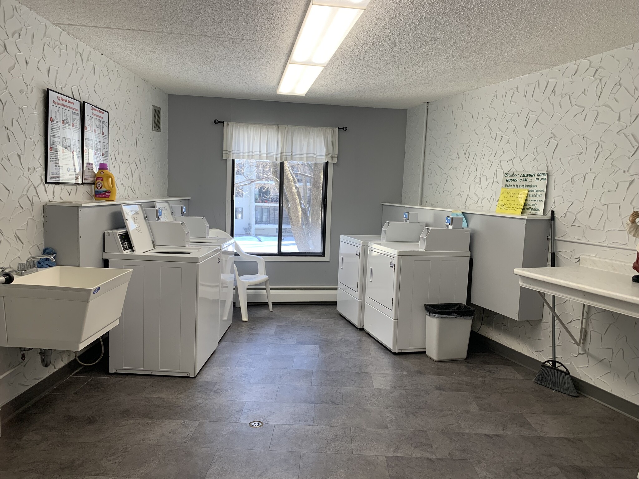 Laundry Room - 10531 Cedar Lake Rd
