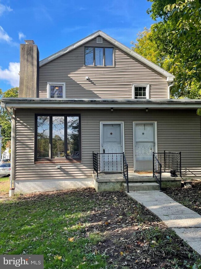 Building Photo - 1033 Old Bethlehem Rd