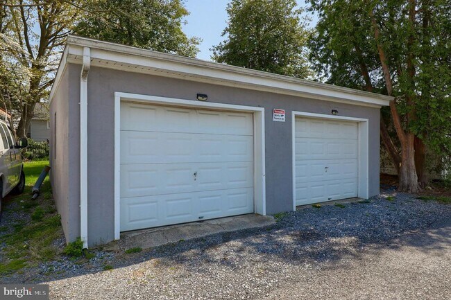 Building Photo - 65 Maytown Ave