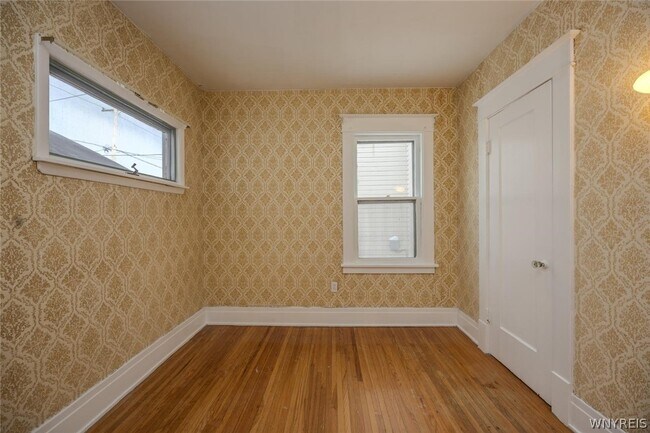 Building Photo - 20 Tacoma Ave