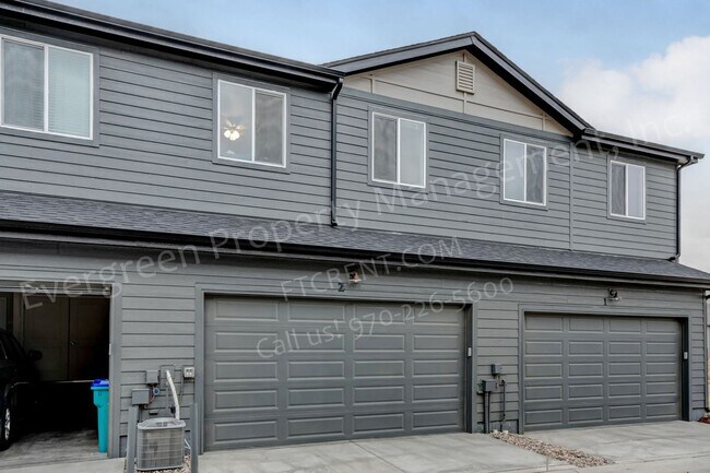 Building Photo - 2726 Barnstormer St