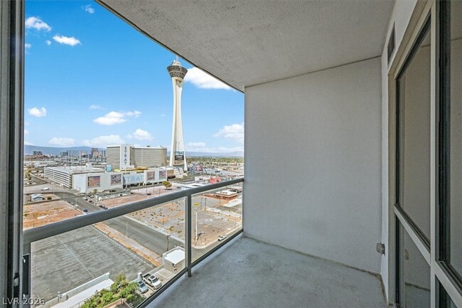 Building Photo - 200 W Sahara Ave