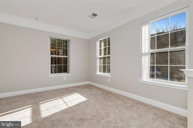 Building Photo - 23411 Rainbow Arch Dr