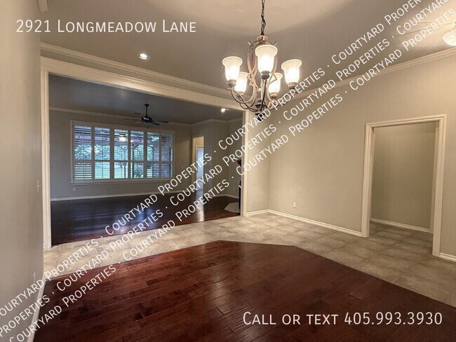 Building Photo - 2921 Longmeadow Ln