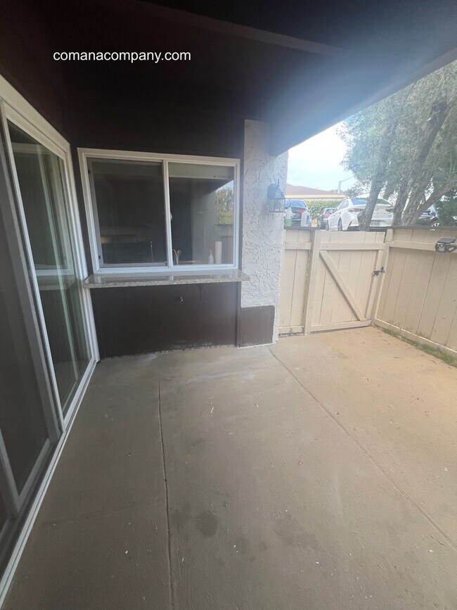 Building Photo - Beautiful 2 bedroom Condo