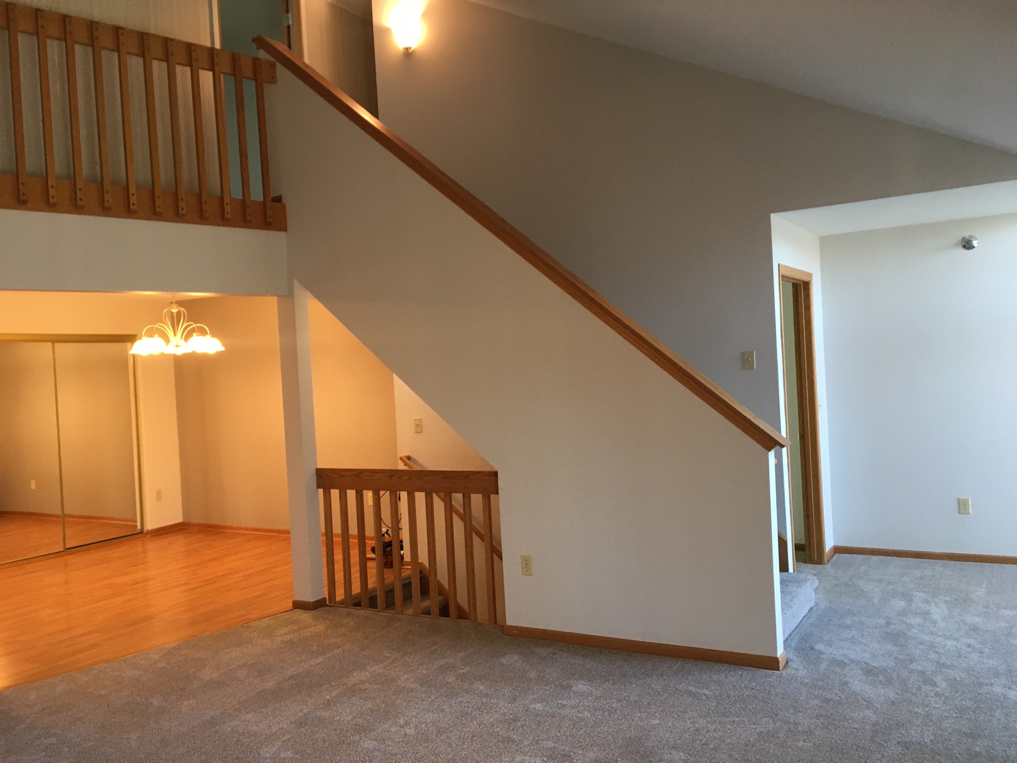 Dining room & Loft staircase - 135 W Oak Leaf Dr