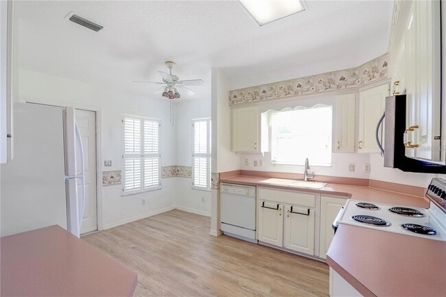 Building Photo - 21701 Queen Mary Ct