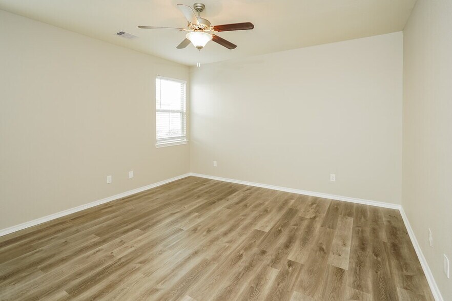 Building Photo - 9102 Sweet Blue Jasmine Ln