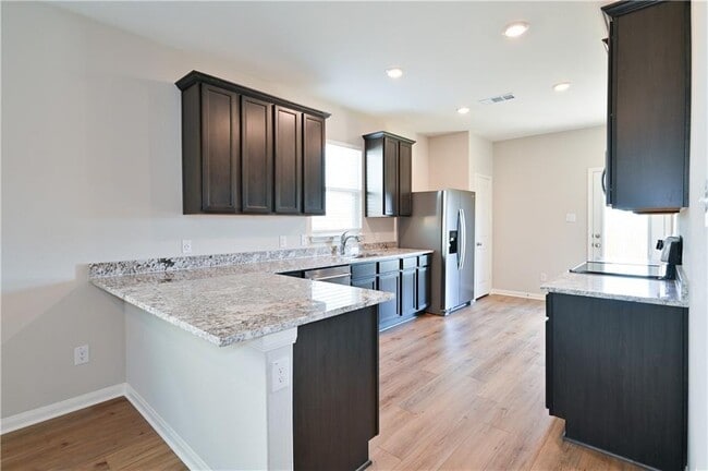 Building Photo - 248 Mount Vernon Way