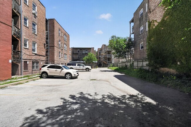 Building Photo - 7019 S Merrill Ave