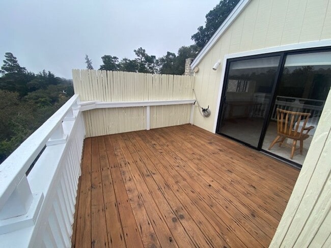 Building Photo - 24335 San Pedro Ln