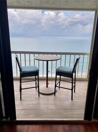 Building Photo - 10600 S Ocean Dr